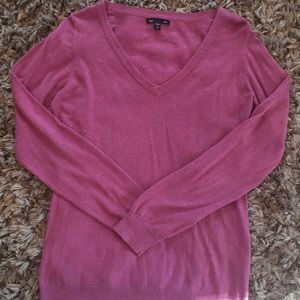 Gap purple v neck sweater